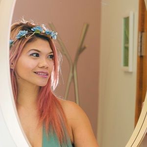 Meet your Posher, Russelle Anne